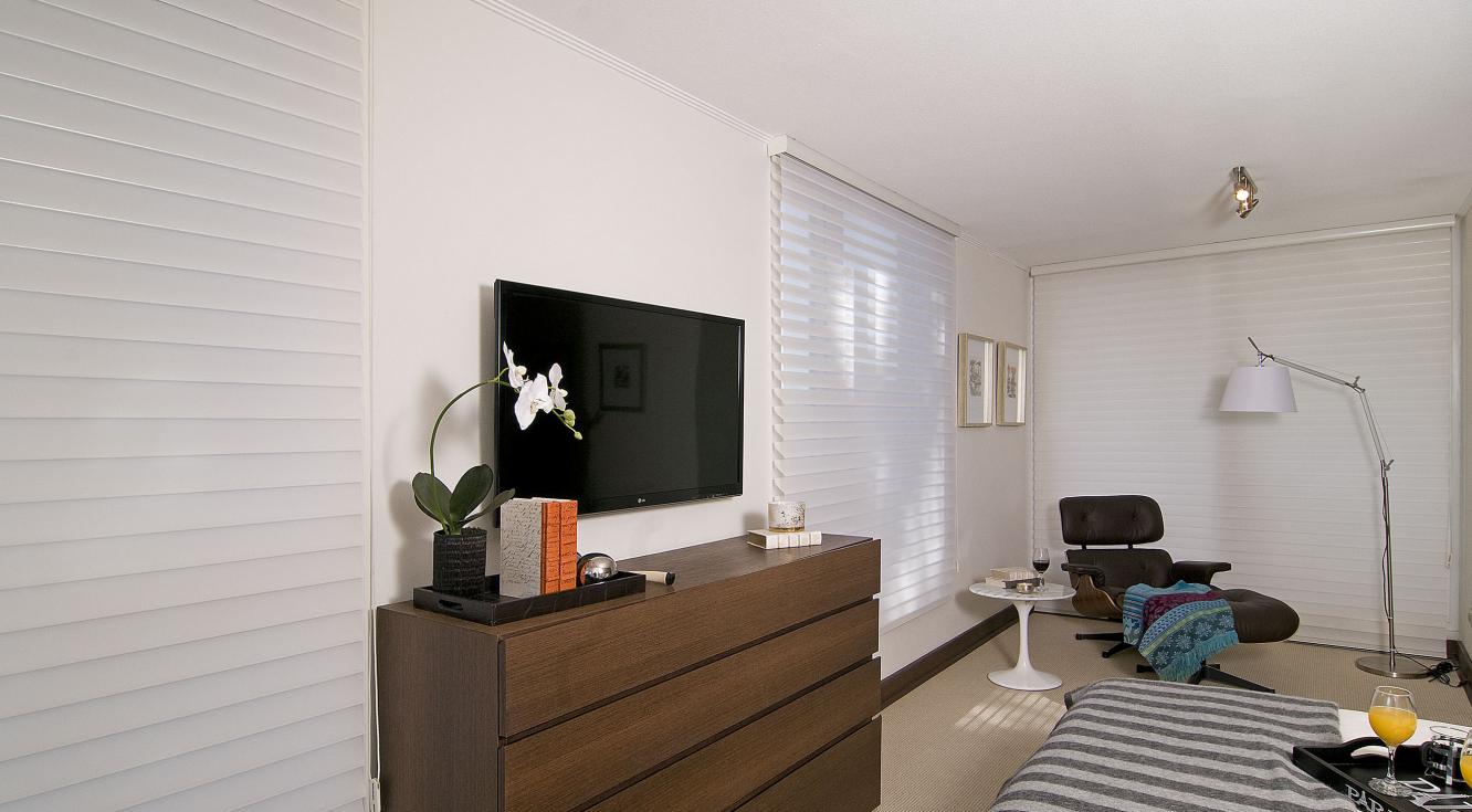 Edificio Manquehue Sur - Silhouette Edificio Manquehue Sur - Silhouette