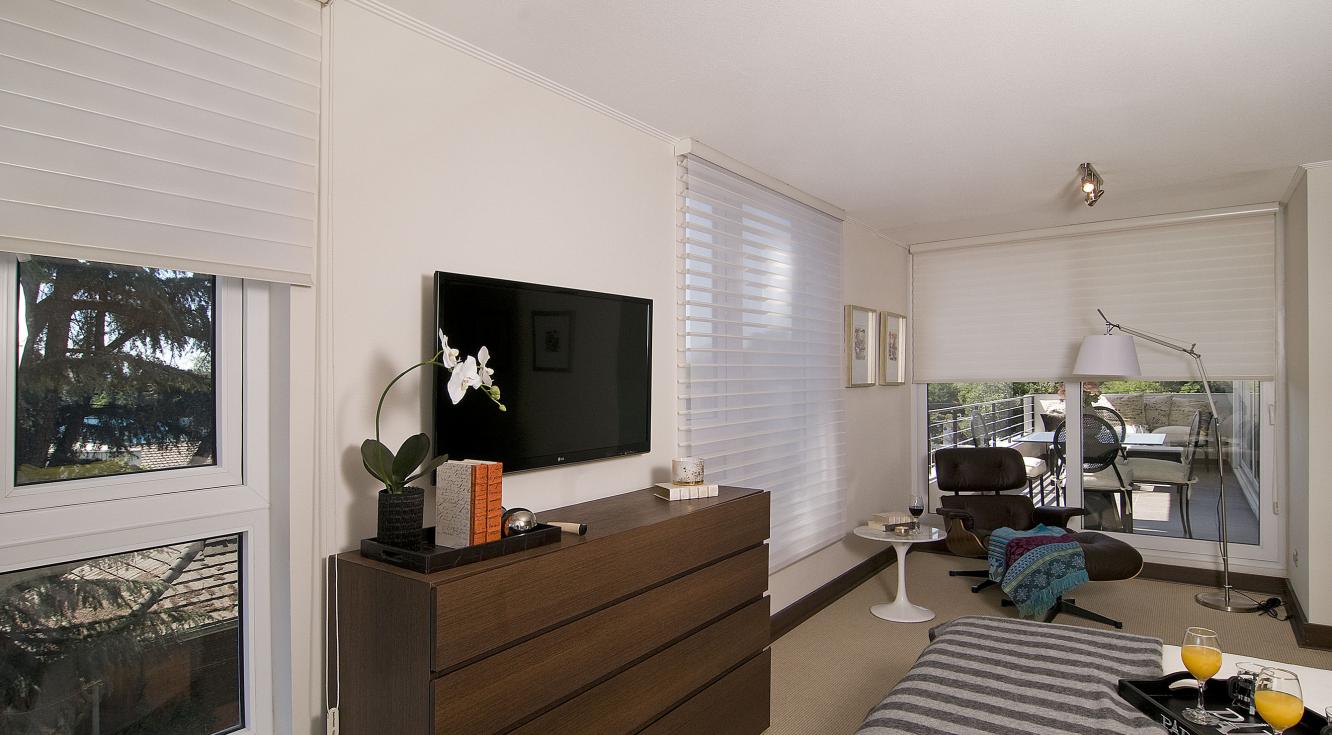 Edificio Manquehue Sur - Silhouette Edificio Manquehue Sur - Silhouette